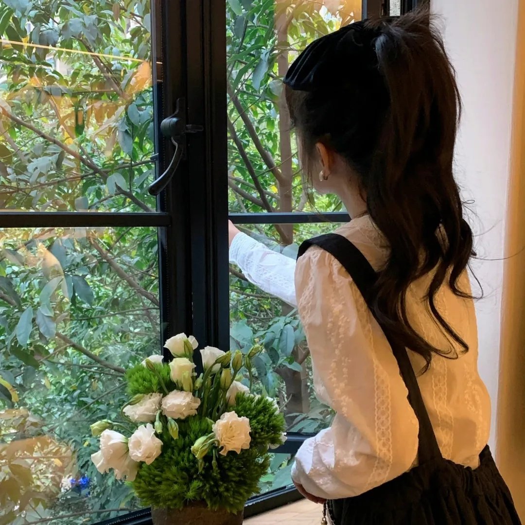 我靠情敌吹牛发家